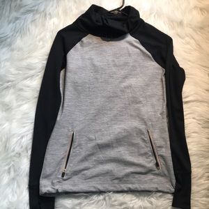 Abercrombie & Fitch Sweater